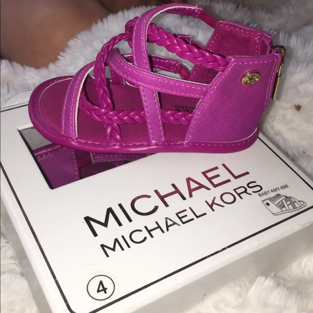 Michael Kors Sandals 💓